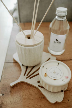 Set difusor + vela rayas y bandeja.