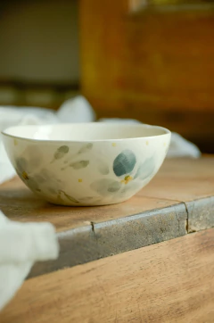 Bowl tamaño S flores celestes - comprar online