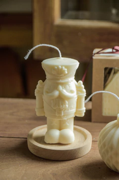 Vela cascanueces en internet