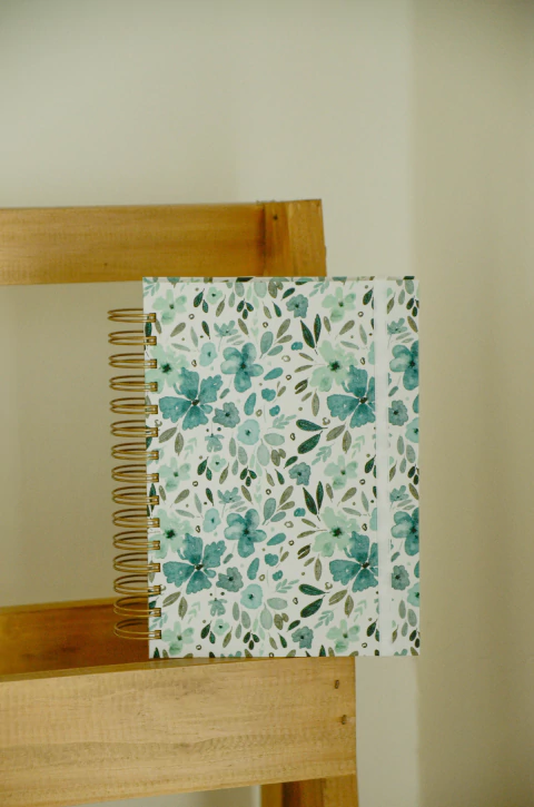 Agenda diaria flores azules