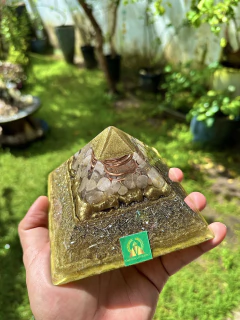 Cheops Rutilated Quartz | Crystal of Expanded Perception and Manifestation - (S) on internet