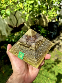 Cheops Rutilated Quartz | Crystal of Expanded Perception and Manifestation - (S) - buy online