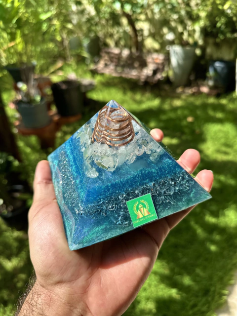 Mini Aquamarine Cheops