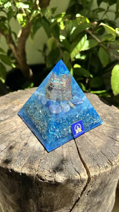 Delta- Blue Quartz Mountain on internet