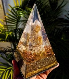 Nubian Rutilated Quartz | Crystal of Expanded Perception and Manifestation