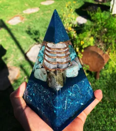 Turquoise Leader - Magic / Emotional Physical Well-Being (M)