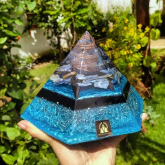 KYANITE HEXAGON on internet