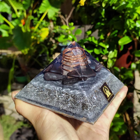 Mini Cheops - Hematite | Grounding Stone and Integration