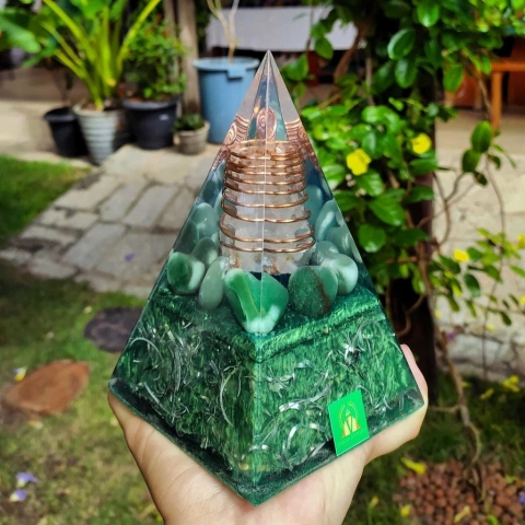 Nubian Green Quartz - M