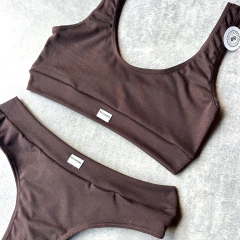 CONJUNTO HADID CHOCOLATE en internet
