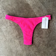 BOMBACHA BIKINI KYLIE PINK en internet