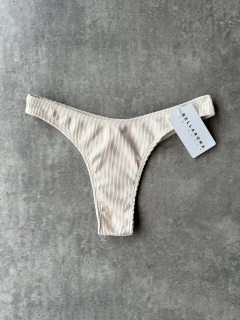BOMBACHA BIKINI KYLIE OFFWHITE - comprar online