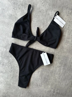 CONJUNTO BIKINI KNOT TEXTURA BLACK - comprar online