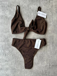 CONJUNTO BIKINI KNOT TEXTURA CHOCOLATE en internet