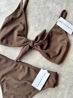 CONJUNTO BIKINI KNOT TEXTURA CHOCOLATE - BELLAROMA
