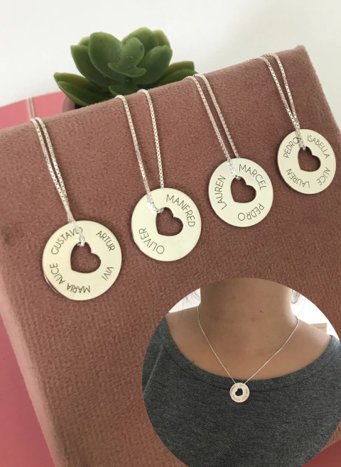 Colar Redondo com coração vazado - Prata 925