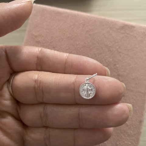Pingente Mini Medalha de São Bento - Prata 925