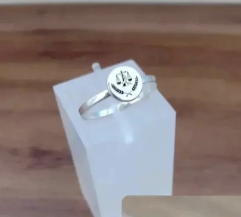 Anel topo com desenho e aro personalizado Prata 925