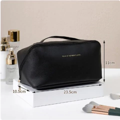 Rose Land* Necessaire Couro Soft Pillow en internet