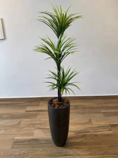 Yucca artificial 1,45 metros (Verde) com 3 troncos