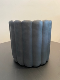Vaso Cachepo Em Cimento 18Cm - preto na internet