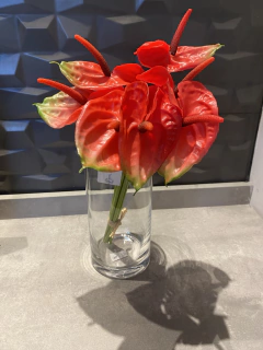 Buquê x7 Anturio vermelho Artifical 38cm - comprar online