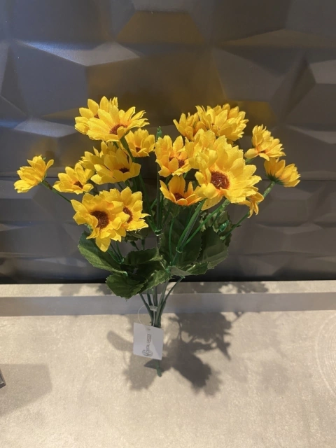 Buque Mini Margarida Amarela artificial 30cm