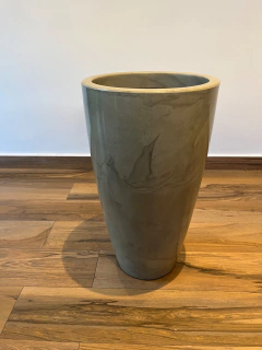 Vaso de Polietileno 70x40 Cimento Queimado - Cristal Garden