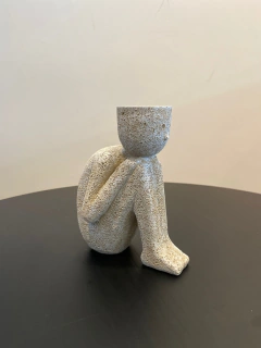 Vaso Pessoa Em Poliresina 15x8x13cm