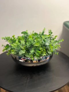 Imagem do centro de mesa em vaso de vidro espelhado prata 20x30cm