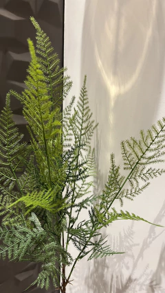 Galho Samambaia Artificial 70cm - Cristal Garden