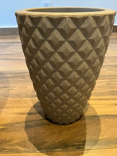 Vaso De Polietileno Diamante 62X40Cm - Bege - comprar online