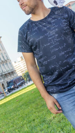 Integrals table T-shirt on internet