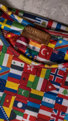 Flags T-Shirt en internet