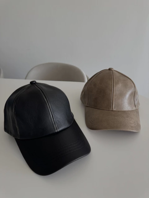 GORRA BINAH ENGOMADA