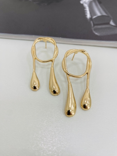 Brinco Cora Dourado M - comprar online