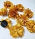 FLOR DE CABELO AMARELO OURO