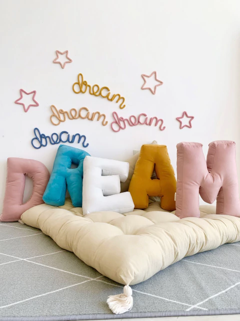 Almohadon letra - comprar online