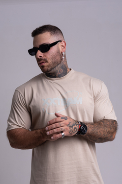 T-shirt COMPANY na internet