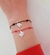 Pulsera letritas shine hilo rojo (A PEDIDO)