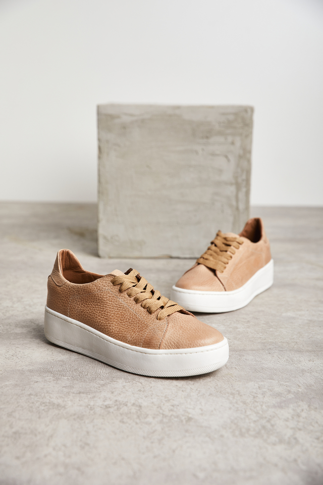 Zapatilla Juana Camel thumbnail 2