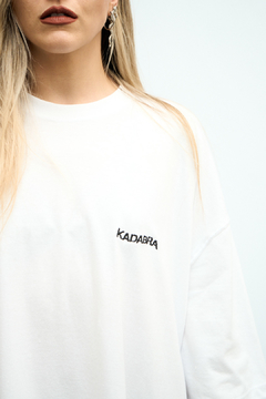 REMERA ULTRA OVERSIZE WHITE - KADABRA