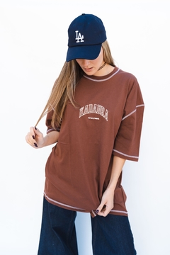 REMERA ULTRA UNIVERSITY BROWN - comprar online