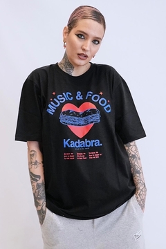 REMERA MUSIC & FOOD BLACK