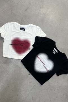 REMERA CROP BLEEDING WHT - KADABRA