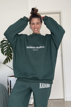 CREWNECK KDBSTUDIOS GREEN en internet