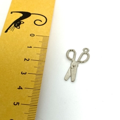 Dijes de metal - tienda online