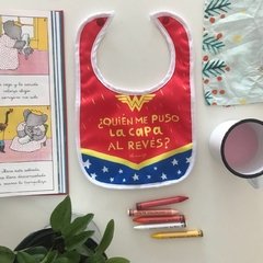 Babero Mujer Maravilla - comprar online