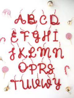 Iniciales tejidas para colgar - comprar online