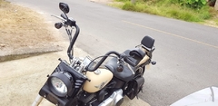 Guidão Seca Sovaco - 14" Pol. Altura - Tubo 1.1/4" Pol. - PRETO - Harley Davidson - Fat Boy (Com Acelerador Eletrônico)